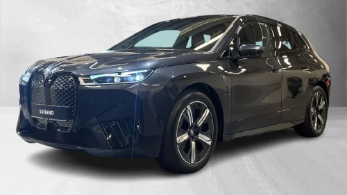BMW iX xDrive50 xDrive50 Fully Charged – 2024 | 523 hk | Sophisto Grey