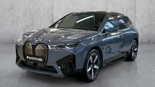 BMW iX xDrive50 50, PANO, HENGER.F, H&K,360.K