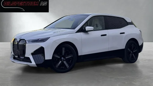BMW iX xDrive50 xDrive50 Fully-Charged 21" // Skinn, Skylounge, H&K, HF