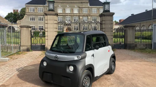 OPEL ROCKS-E Rocks-e Elektrisk mopedbil fra 16 år / 75 Km WLTP