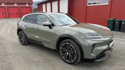 PORSCHE Cayenne Electric