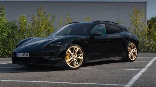 PORSCHE Taycan Turbo S Cross Turismo
