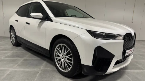 BMW iX xDrive40 xDrive40/ Sportspakke/ Hengerfeste/ 360° kamera/Garanti
