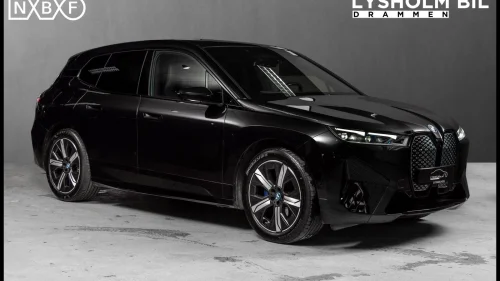 BMW iX xDrive40 xDrive 40 Fully Charged /Sky Lounge/Laserlys/Krok/H&K
