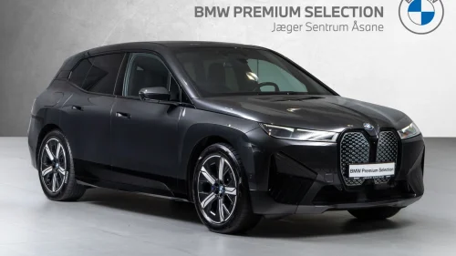 BMW iX xDrive40 Sportspakke-Tilhengerfeste-Skinn-Harman/Kardon