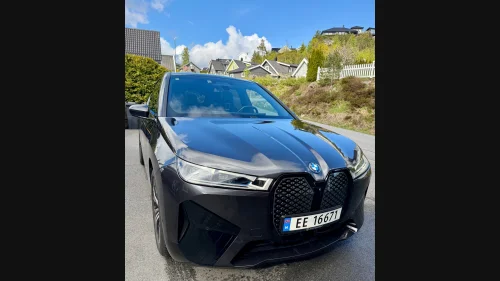BMW iX xDrive40 Fully Charged, Skinn, Laser, HK, Panorama, BSI, 21"