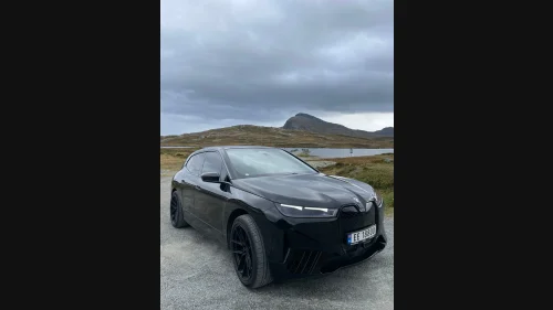 BMW iX xDrive40 xDrive40 Fully Charged, Panorama, luftfjæring, B&W