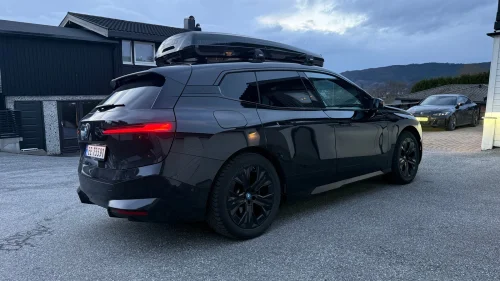 BMW iX xDrive40 xDrive40/FullyCharged/Pano/Harman/21"/Laser