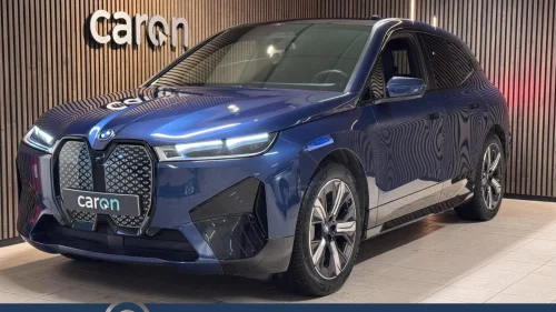 BMW iX xDrive40 Fully Charged / ACC / Laser / Harman / Panoramatak