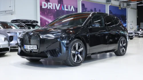 BMW iX xDrive40 xDrive40 Fully Charged/Sportpakke/Harman/Hengerfeste