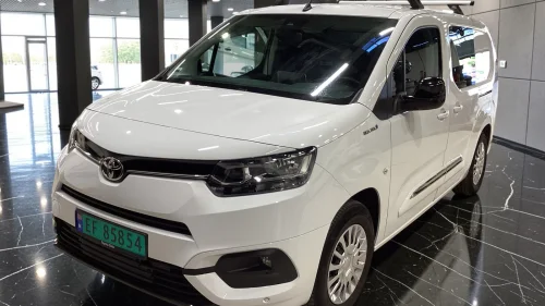 TOYOTA Proace City Electric Electric 50 kWt Comfort L2 LANG+INNREDNING+RYGGEKAMERA