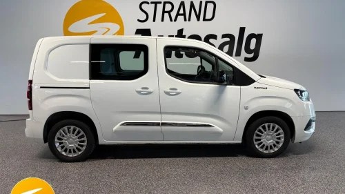 TOYOTA Proace City Electric Electric 2 skyvedører Cruise Kamera PDC Lav km Norsk