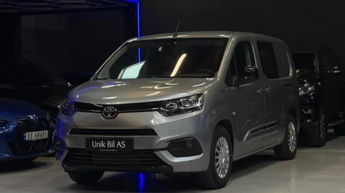 TOYOTA Proace City Electric L2/ 2x SKYVEDØR/ 269 KM WLTP/ LAV KM/ S+V DEKK/