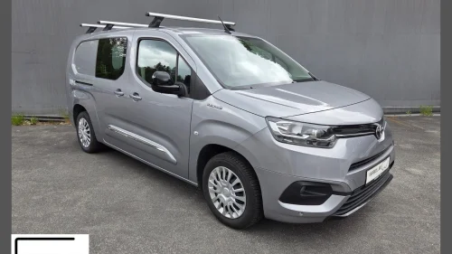 TOYOTA Proace City Electric Electric L2 269 KM WLTP NY SERVICE EUOK 2028