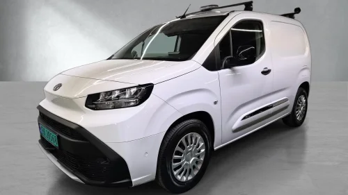 TOYOTA Proace City Electric Electric Facelift L1 Comfort // Hengerfeste / Varmepume