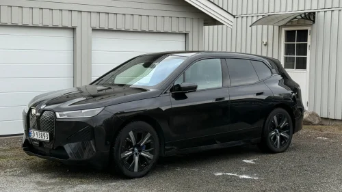 BMW iX xDrive50 50/Fully Charged/22+21/H&K/LUFT/BSI/SKINN/MEMORY