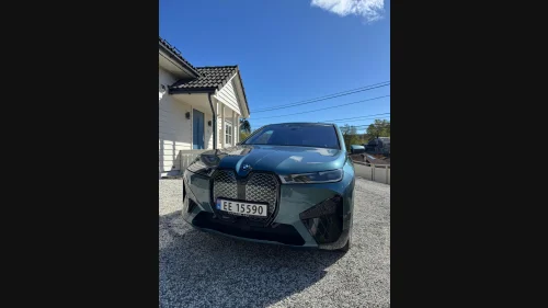 BMW iX xDrive50 xDrive50 Fully Charged Luft-BW lyd-4-hjul styring