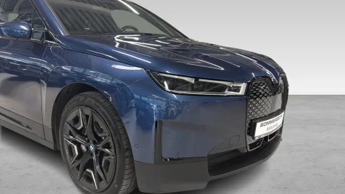 BMW iX xDrive50 Sport/ACC/Skinn/HUD/DAB/H&K +++