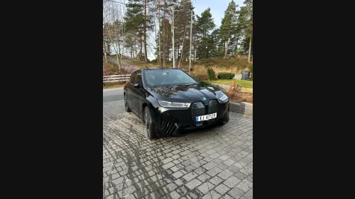 BMW iX xDrive50 IX50 Fully Charged, M-ratt, Skinn, Multiseter, Luft+++