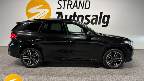 BMW iX1 xDrive30 xDrive30 Fully Charged M-Sport Krok LED Harman/Kardon +