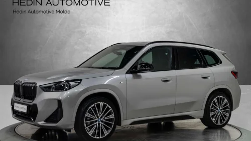 BMW iX1 xDrive30 xDrive30 Fully Charged, Panorama, Harman, Krok +++