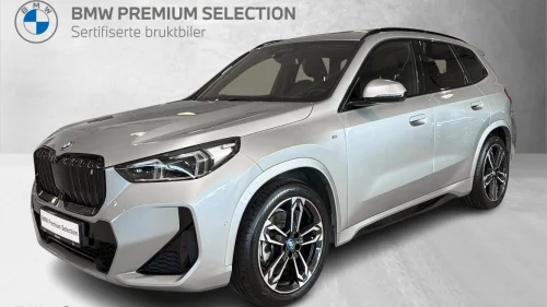 BMW iX1 xDrive30 xDrive30 M-Sport  Pano Krok Comfacc Harman