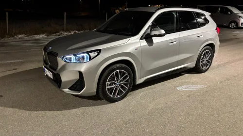 BMW iX1 xDrive30 xDrive30 Fully Charged Premium E. (K)