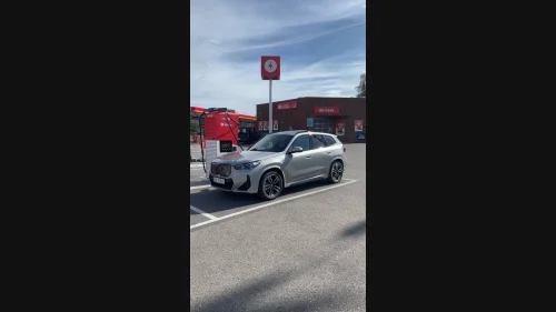 BMW iX1 xDrive30 xDrive30 Fully Charged Premium E. (K)
