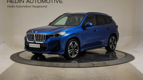 BMW iX1 xDrive30 xDrive30 Fully Charged, 19",M-Pakke,El-seter,H&K,Krok++
