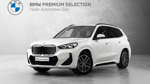 BMW iX1 xDrive30 xDrive30 Fully Charged, Harman, El-sete, AktivCruise