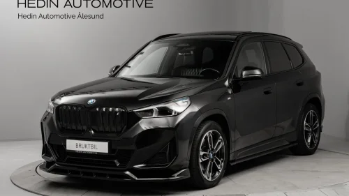 BMW iX1 xDrive30 xDrive30/FullyCharged/Styling/Harman/Pano