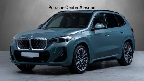 BMW iX1 xDrive30 BMW iX1 xDrive30 M Sport | Fully Charged | HUD | H/K++