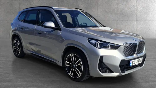 BMW iX1 xDrive30 X-DRIVE 30 FULLY-CHARGED M-SPORT SKINN KROK ACC NORSK+
