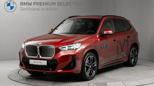 BMW iX1 xDrive30 xDrive30///FullyCharged/Msport/HUD/Harman/Panorama/Krok