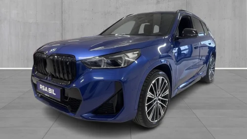 BMW iX1 xDrive30 M-Sport, Harman kardon, 360 kamera, Hengerfeste