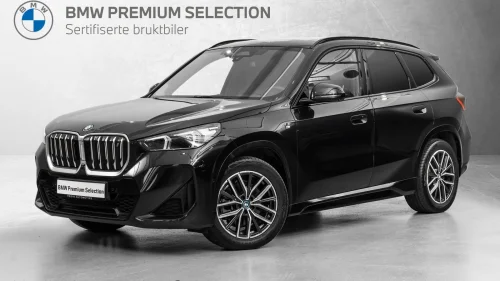 BMW iX1 xDrive30 xDrive30 Fully Charged, Panorama, Harman, Hengerfeste