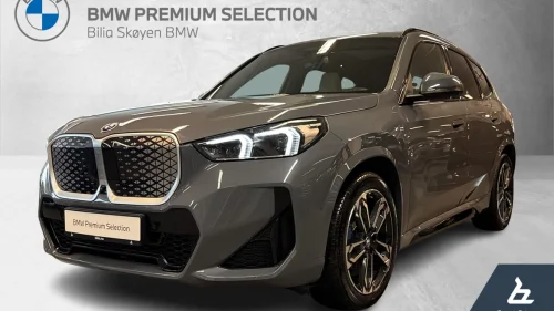 BMW iX1 xDrive30 xDrive30 Fully Charged, Krok, H&K, Skinn, Adpt.cruise