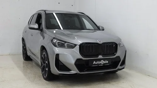 BMW iX1 xDrive30 Fully Charged M-Sport/Skinn/ACC/HUD/Krok/Pano/20+19
