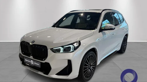 BMW iX1 xDrive30 xDrive30 M-sport / Panorama / Harman-Kardon / Head up
