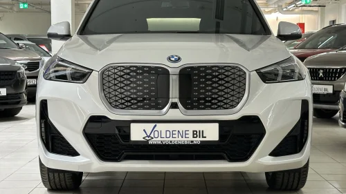 BMW iX1 xDrive30 Fully Charged/ Service Avtale/M-Sport/H.feste/Harman+++