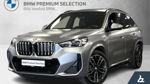 BMW iX1 xDrive30 30e Msport, Skinn, Pano, Harman, ACC, 360 kamera, Krok