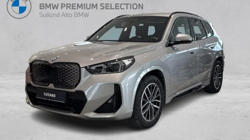 BMW iX1 xDrive30 Fully Charged, El.Seter, Harman, Soltak,Shadowline