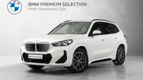 BMW iX1 xDrive30 xDrive30 Fully Charged, M-Sport, Harman, Krok,18"/18"
