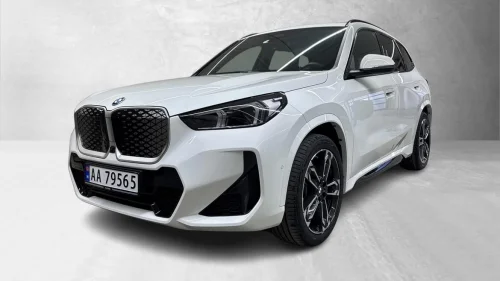 BMW iX1 xDrive30 xDrive30 Fully Charged M-Sport |Panorama|H/K |19''|ACC