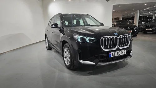 BMW iX1 xDrive30 xDrive30 Charged (K)
