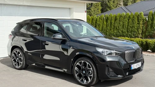 BMW iX1 xDrive30 xDrive30 Fully Charged Premium E/ M-Sport/ACC/Krok/20"