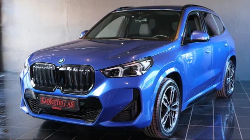 BMW iX1 xDrive30 xDrive30///M-Sport/Headup/HarmanK/Krok/Pano/GARANTI