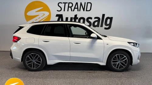 BMW iX1 xDrive30 xDrive30 Fully Charged M-Sport Krok LED Harman/Kardon +