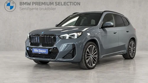 BMW iX1 xDrive30 xDrive30 Fully Charged, M-sport, HUD, ComfAcc, Krok