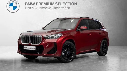 BMW iX1 xDrive30 xDrive30 Fully Charged M-Sport,Krok,ELstol,ACC,H/K++